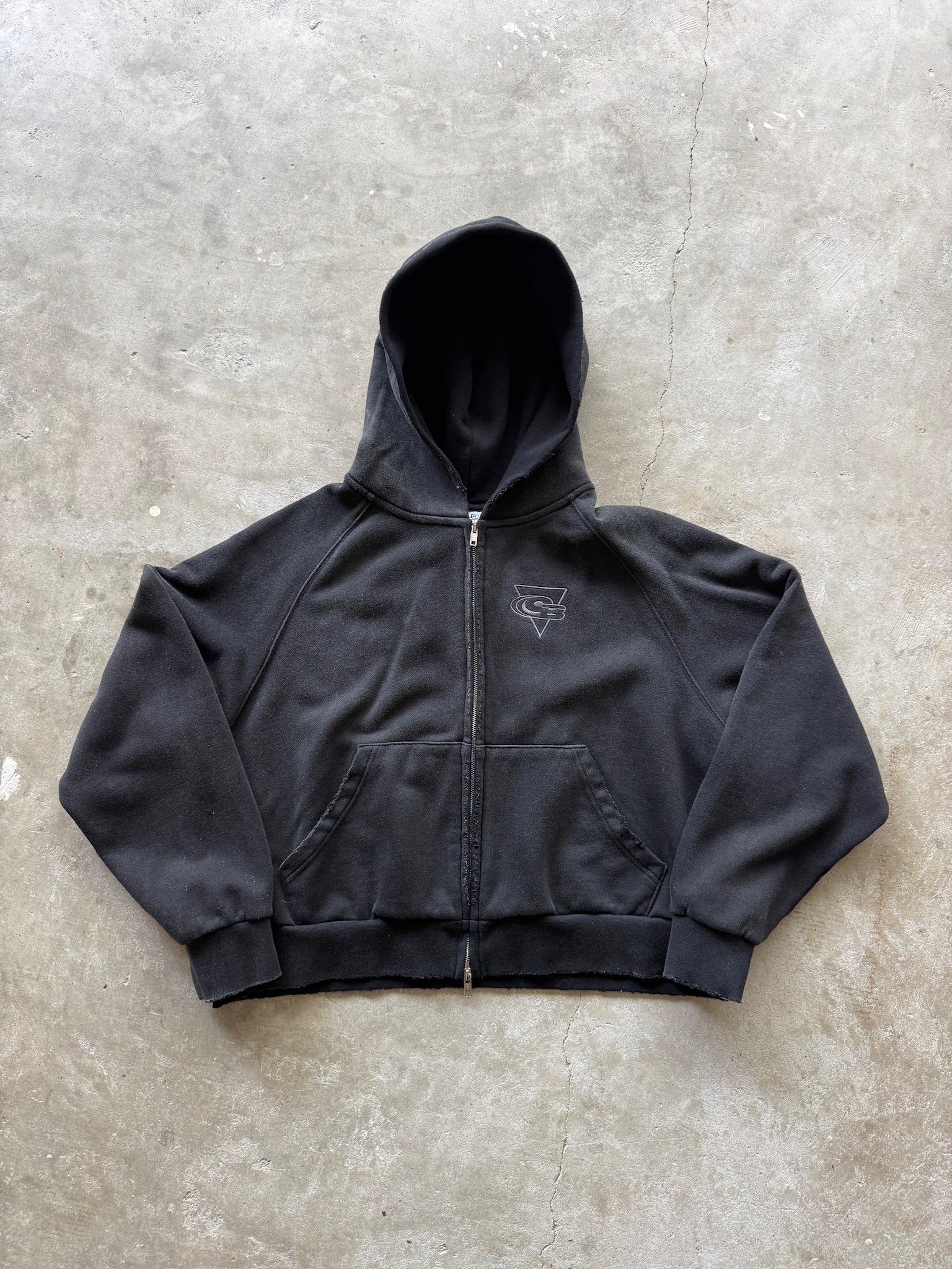 Black Zip-Up – blik studios