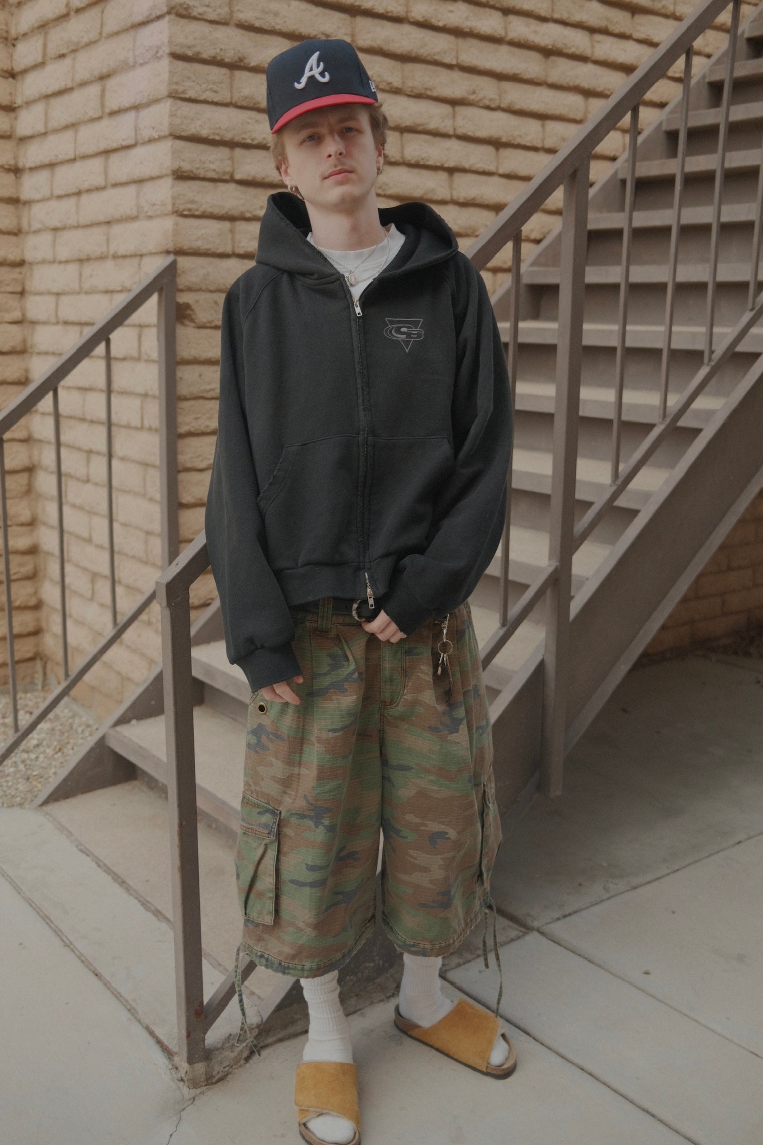 Black Zip-Up – blik studios